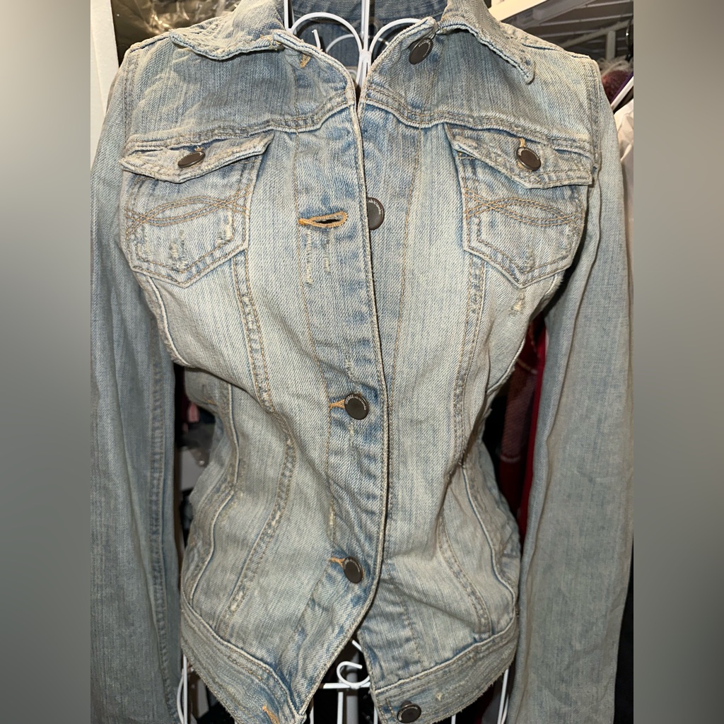 Vintage 90s Abercrombie & Fitch Distressed Light Denim Jean Jacket
